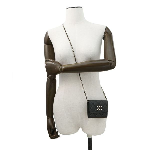 シャネル ミニチェーンウォレット カードケース マトラッセ キャビアスキン フェイクパール CHANEL 財布 黒