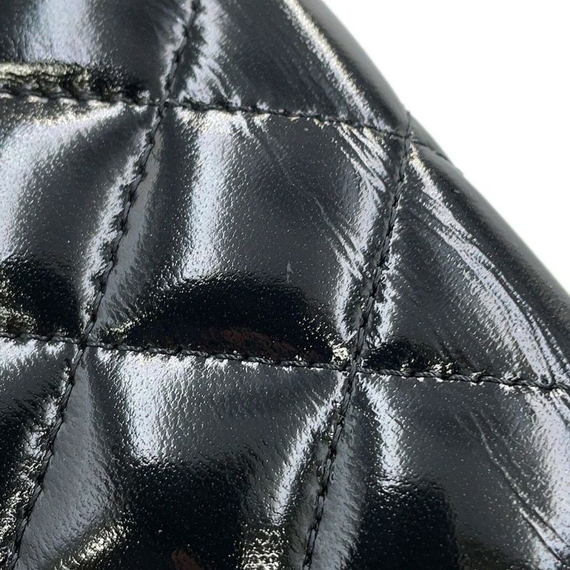 シャネル チェーンウォレット スモール チェーンクラッチ リボン シャイニーラムスキン AP4466 CHANEL 財布 黒