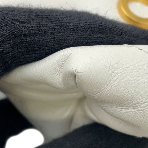 シャネル ハンドバッグ CHANEL 22 ミニ ココマーク シャイニーカーフレザー AS3980 CHANEL 2way 白