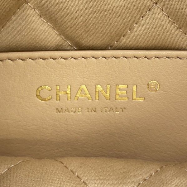 シャネル ハンドバッグ CHANEL 22 ミニ ココマーク シャイニーカーフレザー AS3980 CHANEL 2way 白