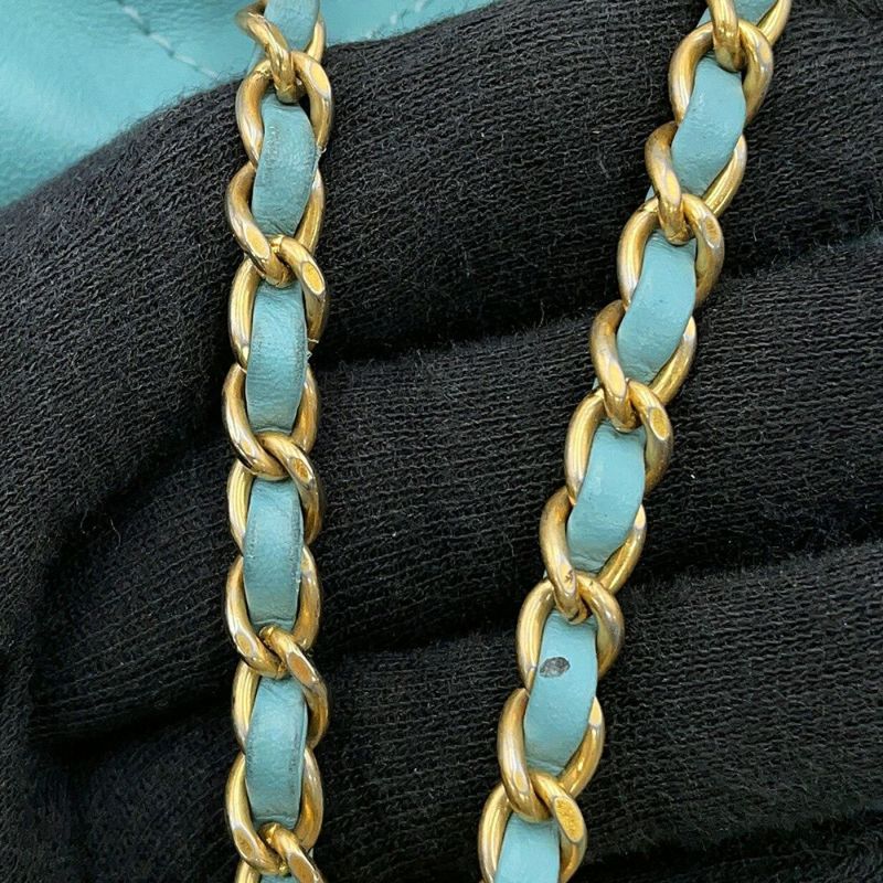 シャネル チェーンショルダーバッグ ココマーク マトラッセ ドローストリング ラムスキン CHANEL 2way