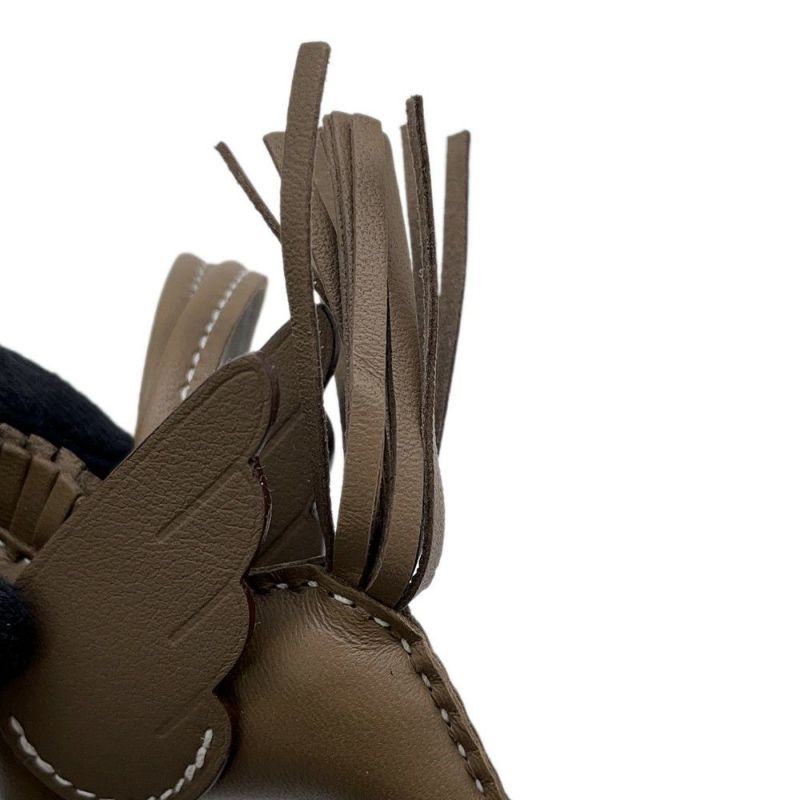 エルメス バッグチャーム ロデオPM ペガサス エトゥープ ラムスキン K刻印