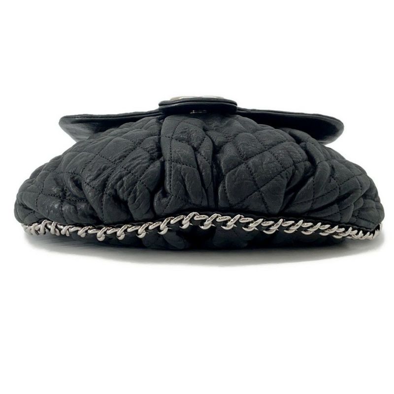 シャネル チェーンショルダーバッグ マトラッセ チェーンアラウンド レザー CHANEL 黒