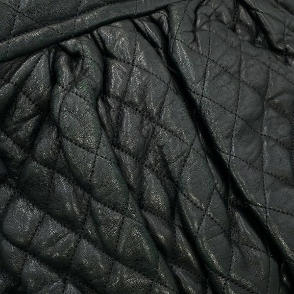 シャネル チェーンショルダーバッグ マトラッセ チェーンアラウンド レザー CHANEL 黒