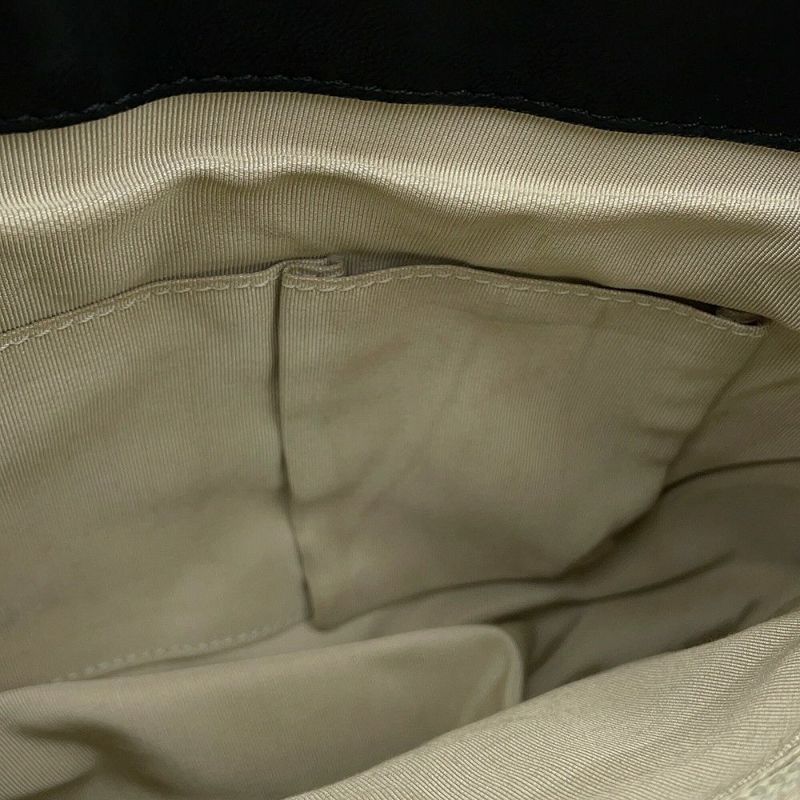 シャネル チェーンショルダーバッグ マトラッセ チェーンアラウンド レザー CHANEL 黒