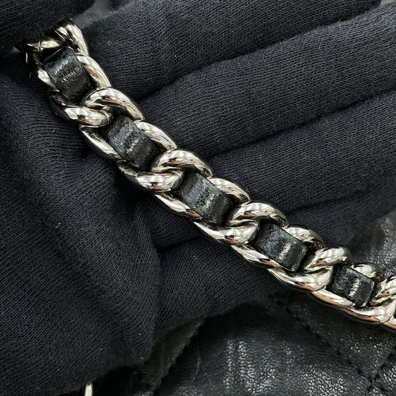 シャネル チェーンショルダーバッグ マトラッセ チェーンアラウンド レザー CHANEL 黒