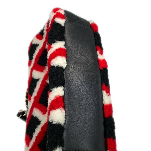 シャネル チェーンショルダーバッグ マトラッセ ムートン ココマーク CHANEL