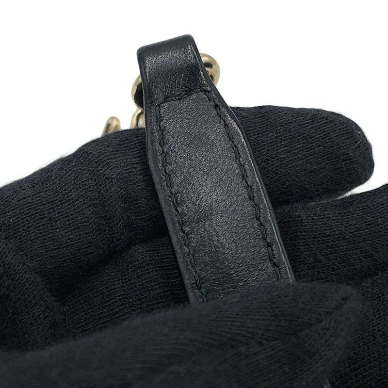 シャネル チェーンショルダーバッグ マトラッセ ムートン ココマーク CHANEL