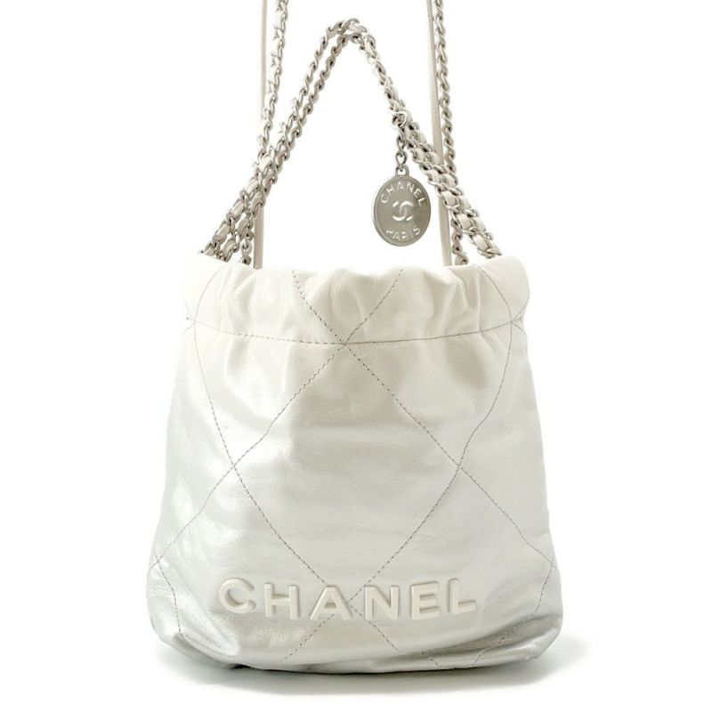 シャネル ハンドバッグ CHANEL 22 ミニ ココマーク シャイニーカーフレザー AS3980 CHANEL 2way 白