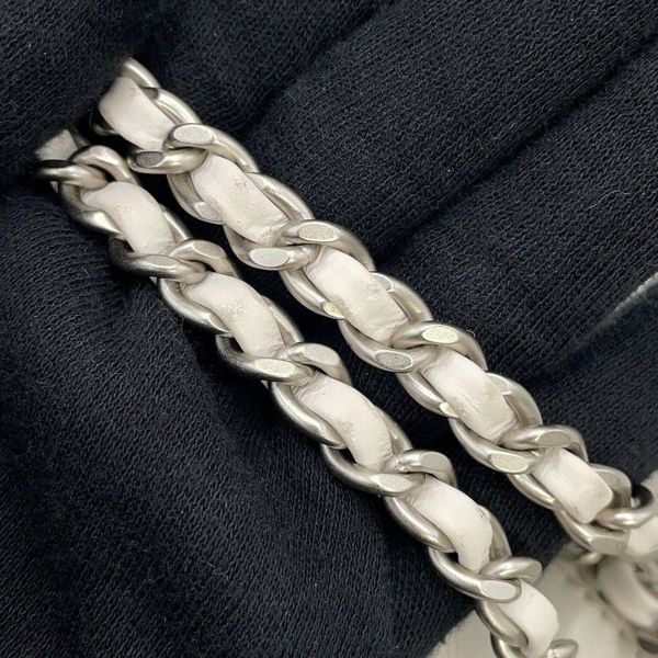 シャネル ハンドバッグ CHANEL 22 ミニ ココマーク シャイニーカーフレザー AS3980 CHANEL 2way 白