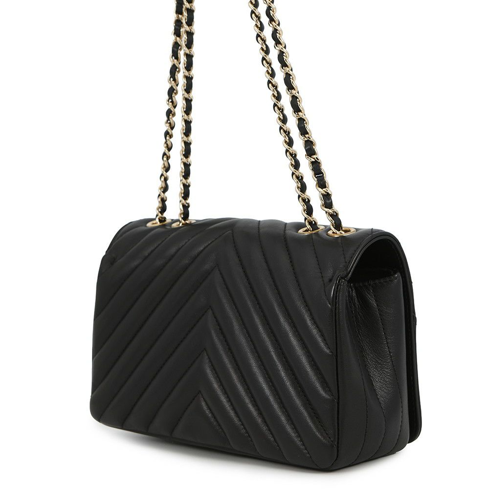 シャネル チェーンショルダーバッグ Vステッチ シェブロン ラムスキン CHANEL 黒