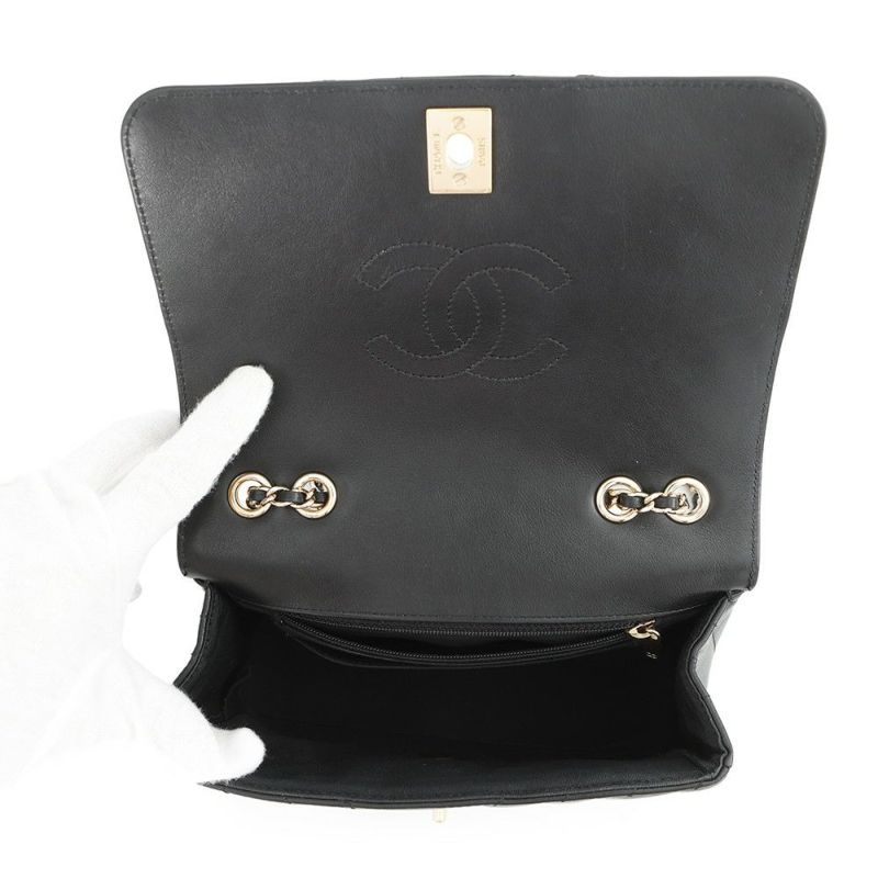 シャネル チェーンショルダーバッグ Vステッチ シェブロン ラムスキン CHANEL 黒