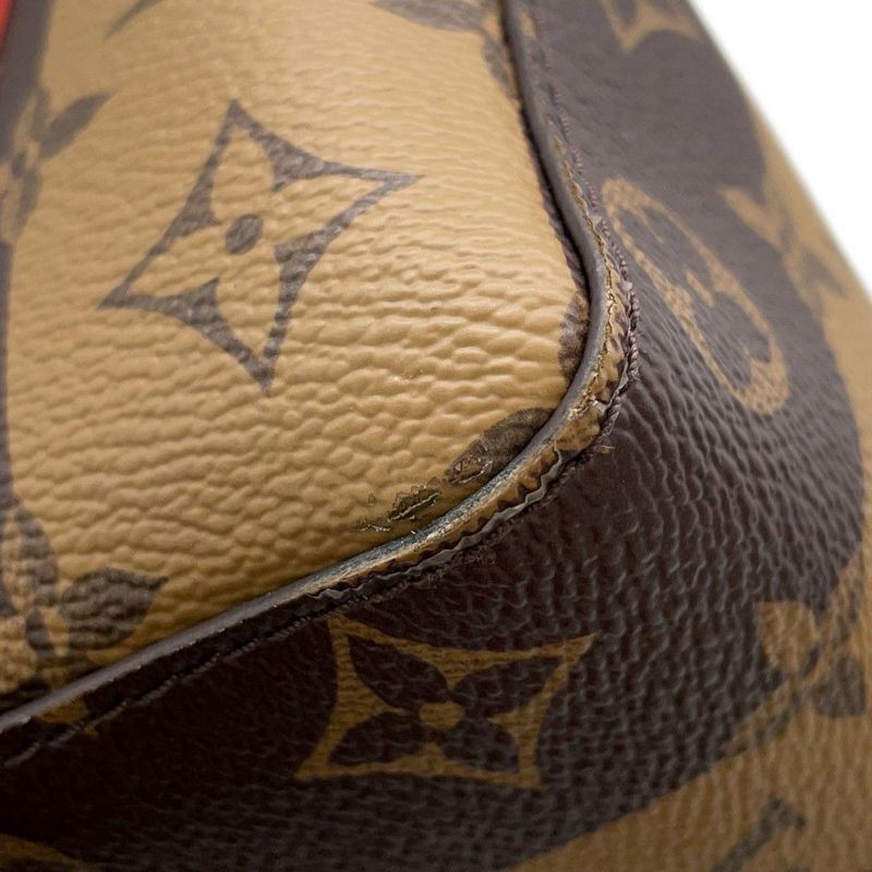 ルイヴィトン ショルダーバッグ モノグラム・ストライプ シティ・キーポル M45963 NIGOコラボ LV スクエアード コレクション メンズ