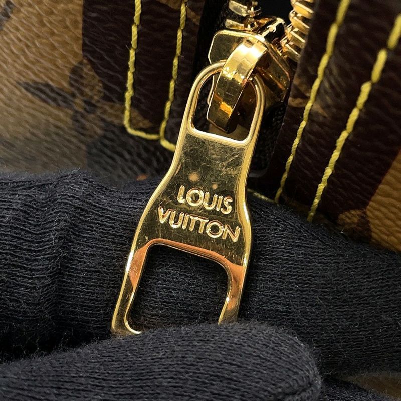 ルイヴィトン ショルダーバッグ モノグラム・ストライプ シティ・キーポル M45963 NIGOコラボ LV スクエアード コレクション メンズ