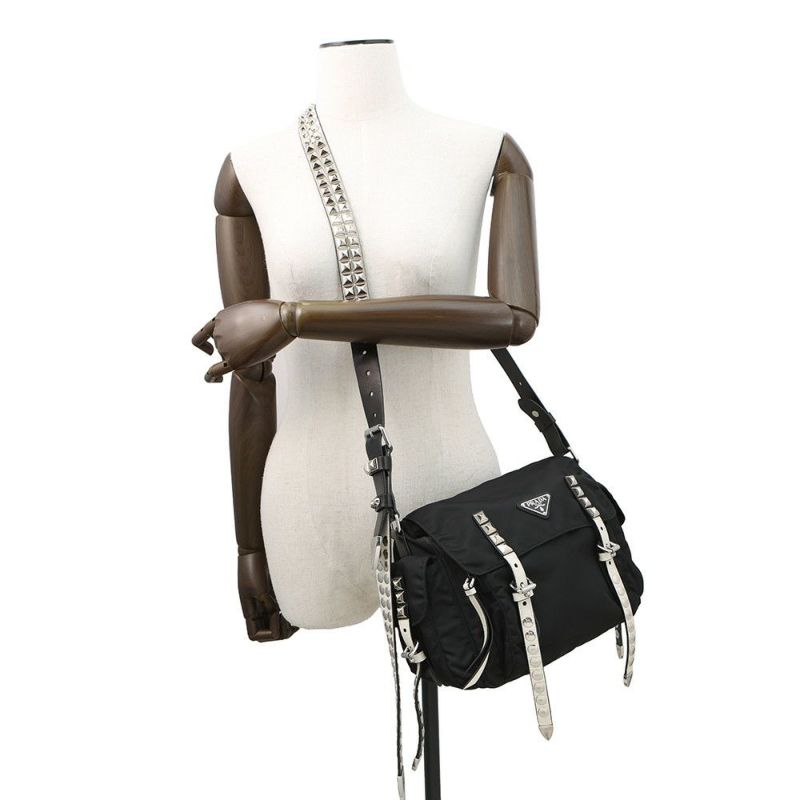 プラダ ショルダーバッグ スタッズ ナイロン レザー 1BD118 PRADA 斜め掛け 黒