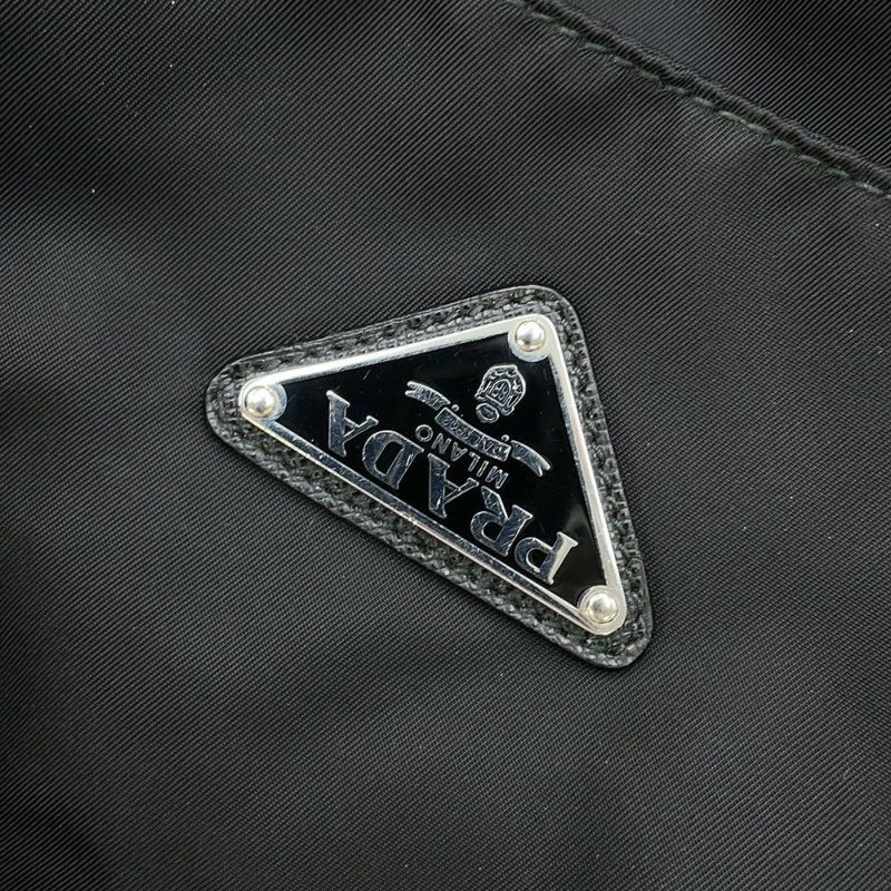 プラダ ショルダーバッグ スタッズ ナイロン レザー 1BD118 PRADA 斜め掛け 黒