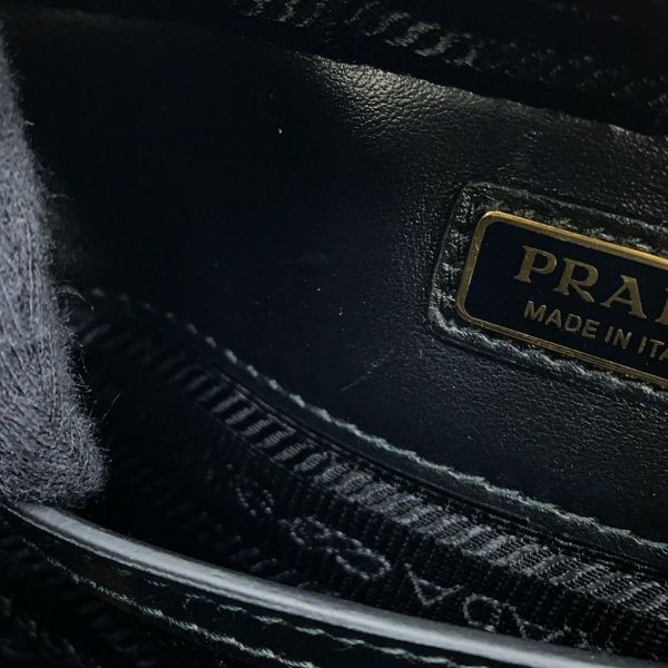プラダ ショルダーバッグ トライアングルロゴ ブリック サフィアーノレザー 2VH070 PRADA