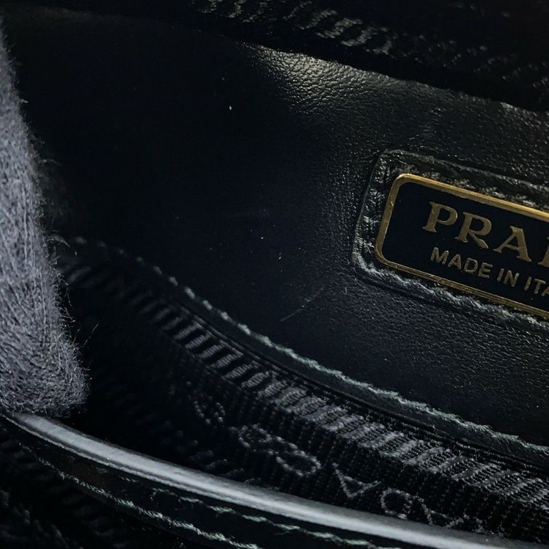 プラダ ショルダーバッグ トライアングルロゴ ブリック サフィアーノレザー 2VH070 PRADA