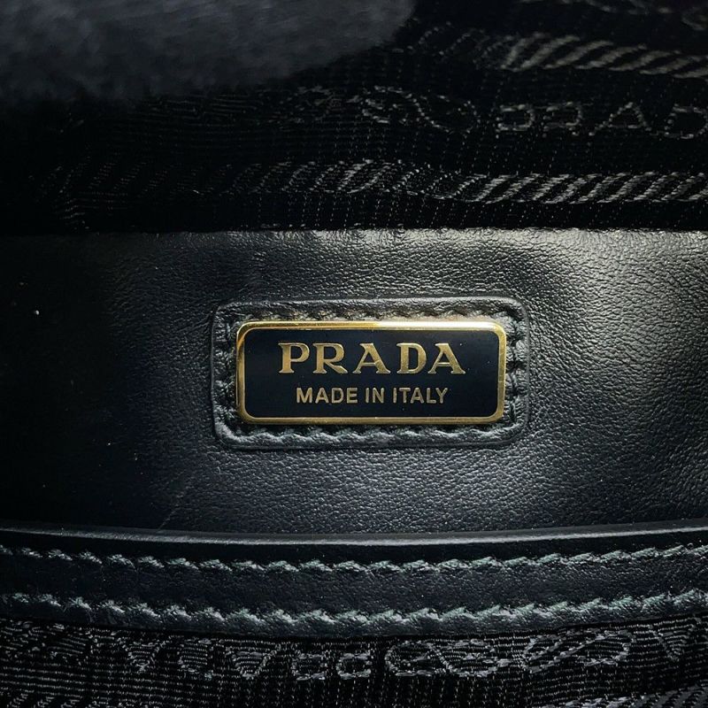 プラダ ショルダーバッグ トライアングルロゴ ブリック サフィアーノレザー 2VH070 PRADA