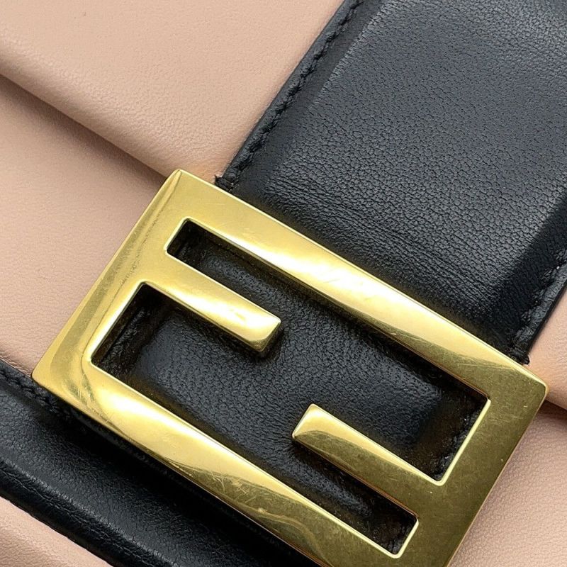 フェンディ チェーンショルダーバッグ ミニバゲット レザー 8BR793 FENDI バイカラー 2way