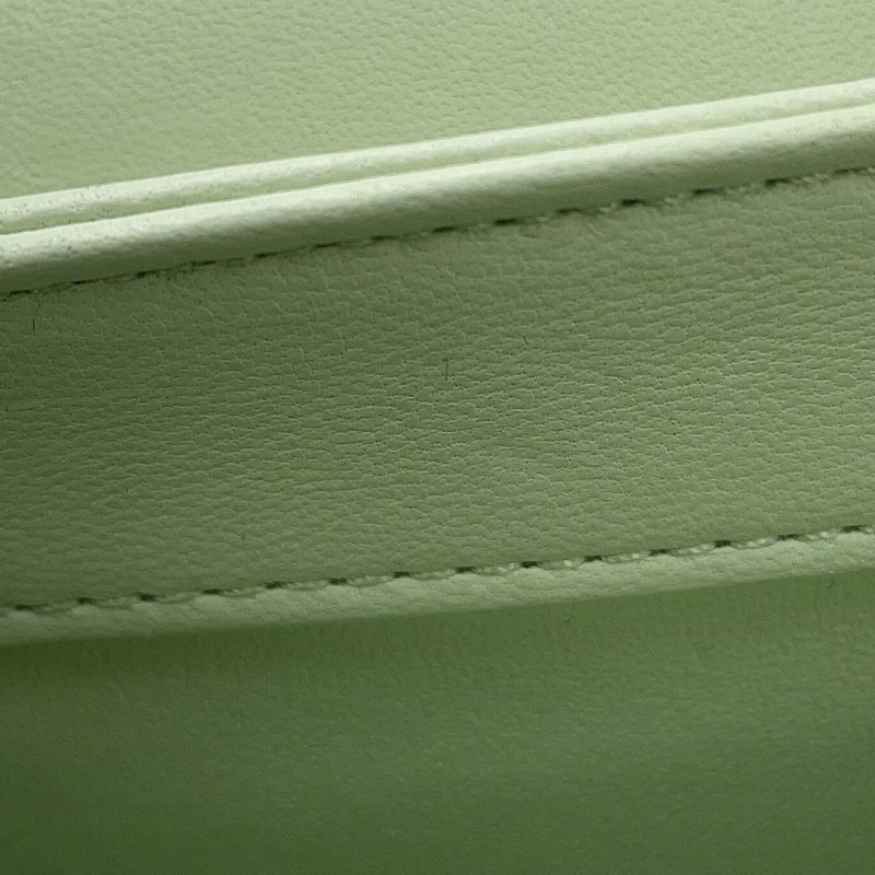 シャネル ハンドバッグ ココマーク マトラッセ トレンディCC ラムスキン A92236 CHANEL 2wa