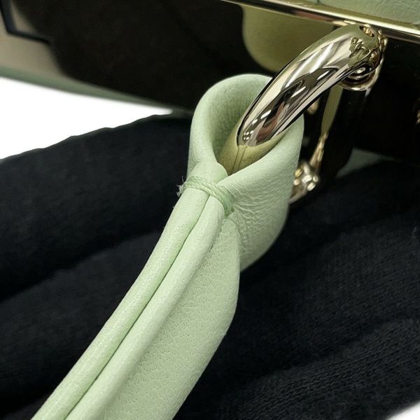 シャネル ハンドバッグ ココマーク マトラッセ トレンディCC ラムスキン A92236 CHANEL 2wa