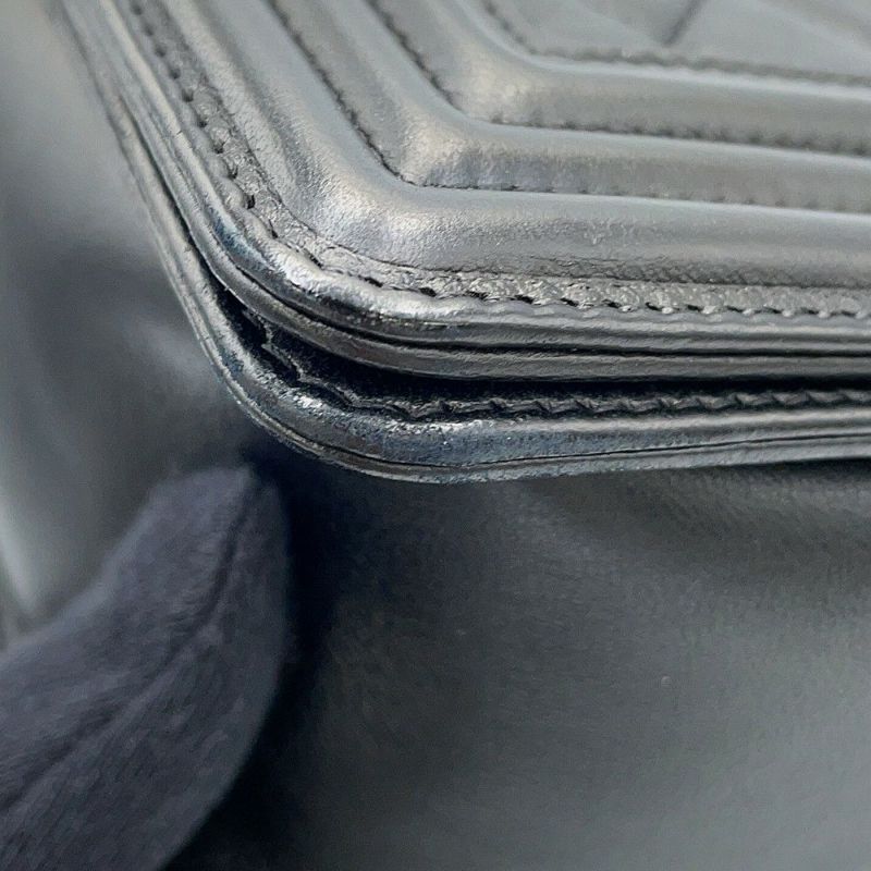 シャネル チェーンショルダーバッグ ココマーク マトラッセ ボーイシャネル ラムスキン A67086 CHANEL 黒