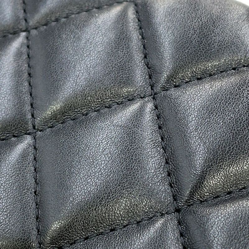 シャネル チェーンショルダーバッグ マトラッセ ココマーク ラムスキン AS3393 CHANEL 黒