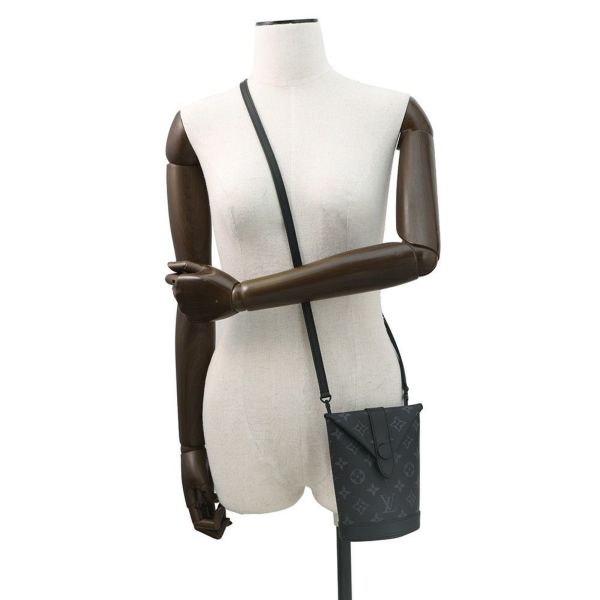 ルイヴィトン ショルダーバッグ モノグラム・エクリプス エンベロップ・ポーチ M11613 LOUIS VUITTON 黒 ブラック