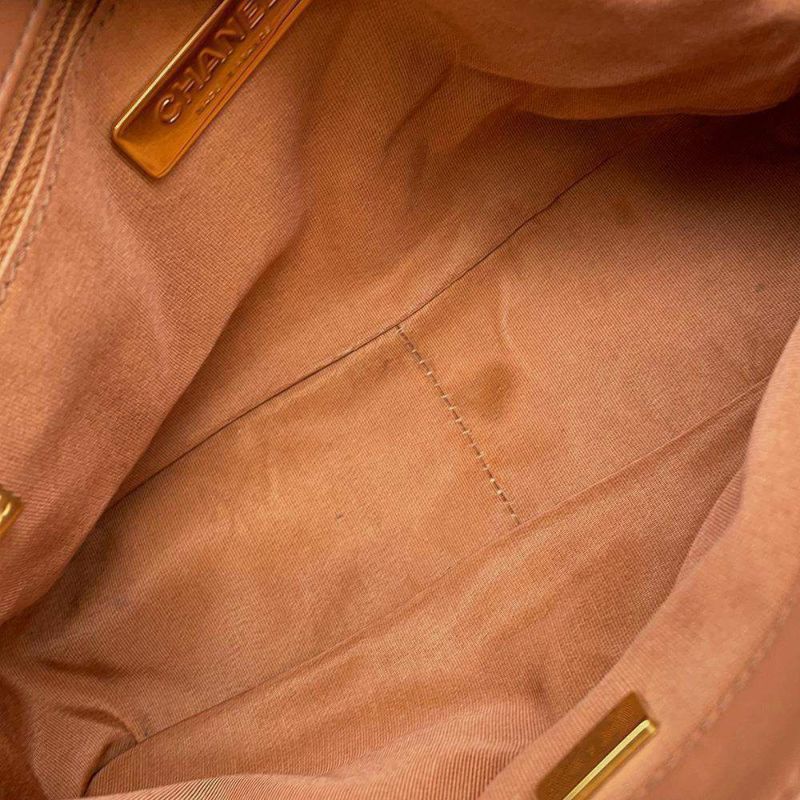 シャネル チェーンショルダーバッグ CHANEL19 ココマーク マトラッセ フラップ ラムスキン AS1160 CHANEL 2way