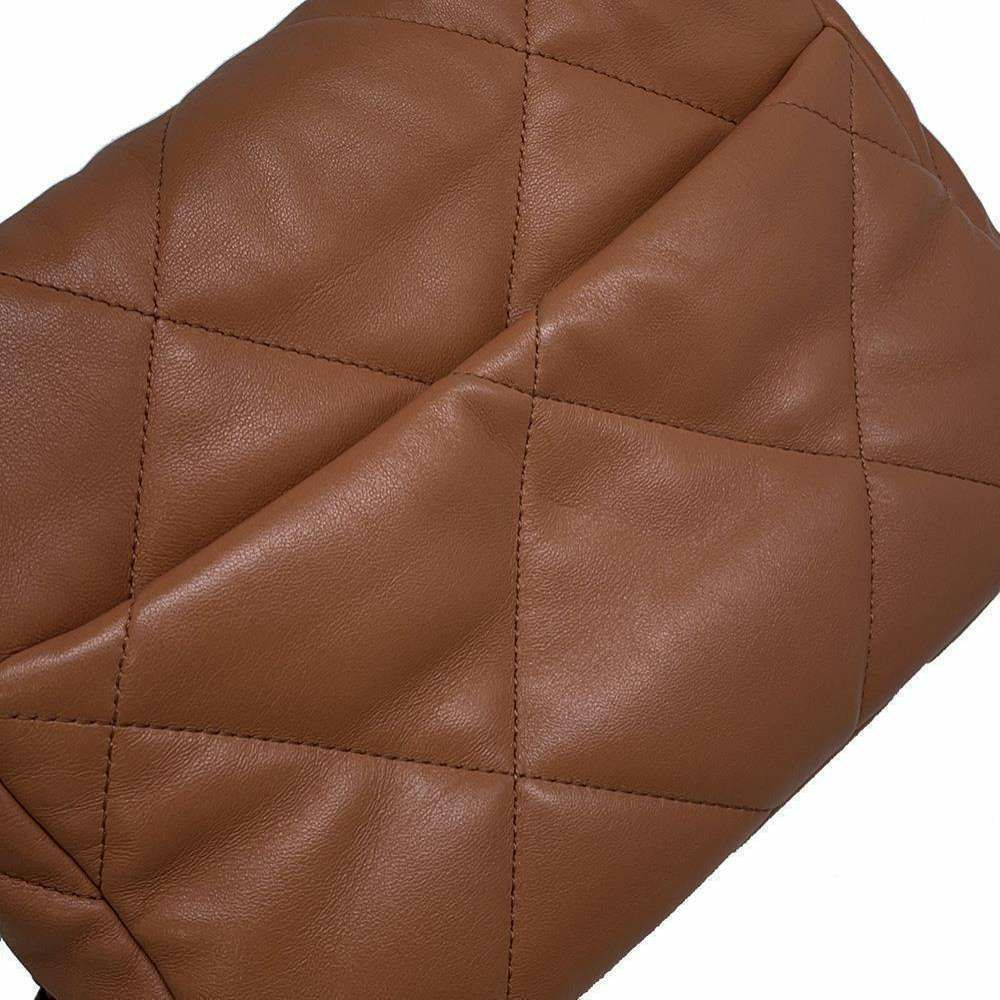 シャネル チェーンショルダーバッグ CHANEL19 ココマーク マトラッセ フラップ ラムスキン AS1160 CHANEL 2way