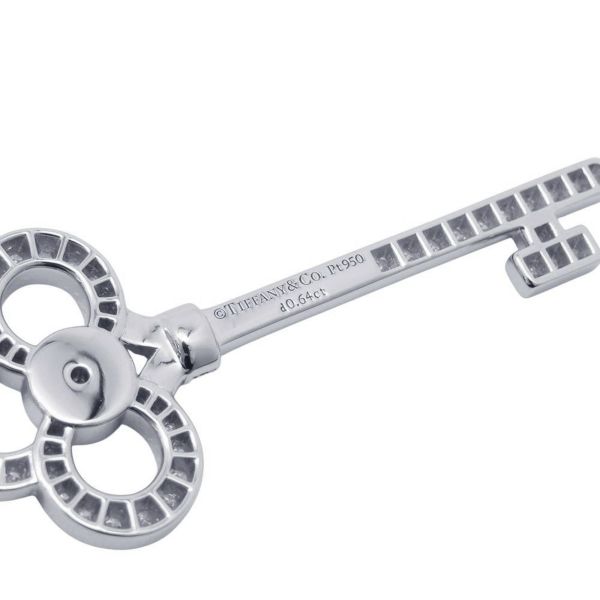 ティファニー ネックレス クラウン キー ラージ ネックレス パヴェ ダイヤモンド 計0.64ct Pt950プラチナ GRP11583 ペンダント