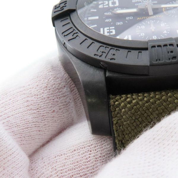 ブライトリング アベンジャー ハリケーン XB1210E4/BE89 BREITLING 腕時計 黒文字盤