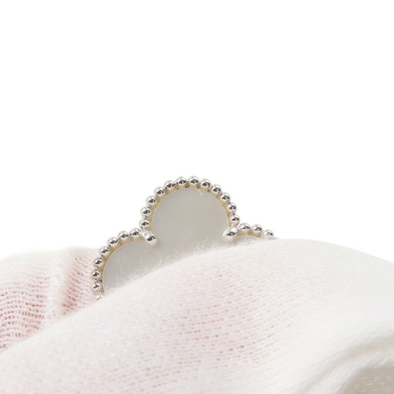 ヴァンクリーフ&アーペル ネックレス マジック アルハンブラ 6モチーフ マザーオブパール K18WGホワイトゴールド VCARP3TK00