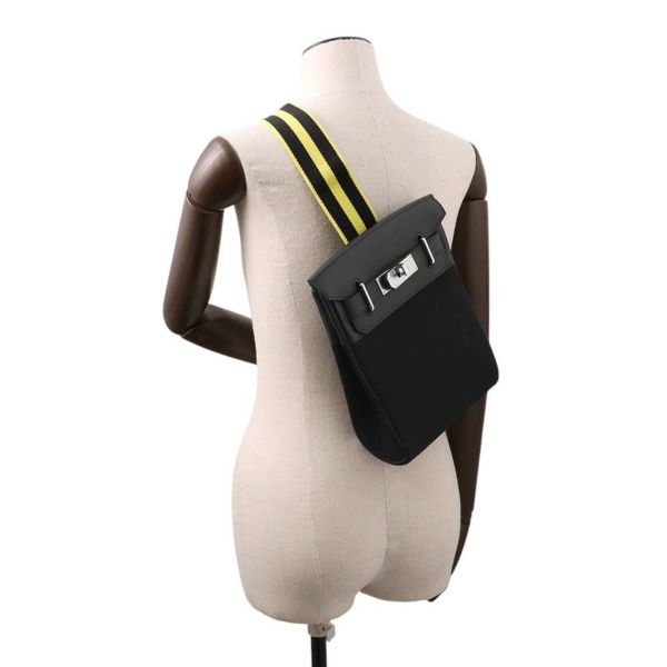 エルメス ボディバッグ ケリー アッカドPM ブラック/ニューライム/シルバー金具 トワルオフィシェ/スイフト K刻印 メンズ 黒