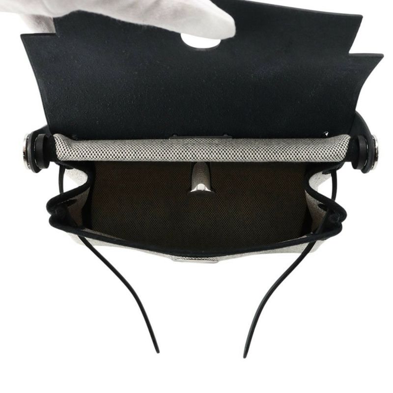 エルメス ショルダーバッグ エールバッグジップ ミニ ブラック/エクリュ/シルバー金具 トワルアッシュ/ヴァッシュハンター K刻印 黒