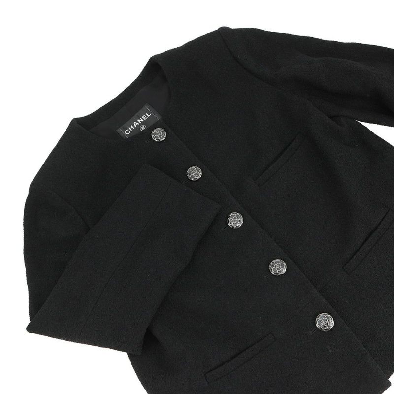 シャネル ジャケット ノーカラー カメリアボタン ウール レディースサイズ44 P52753 CHANEL アウター 黒
