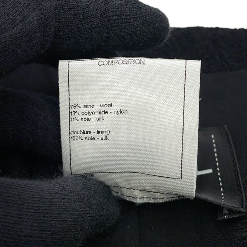 シャネル ジャケット ノーカラー カメリアボタン ウール レディースサイズ44 P52753 CHANEL アウター 黒