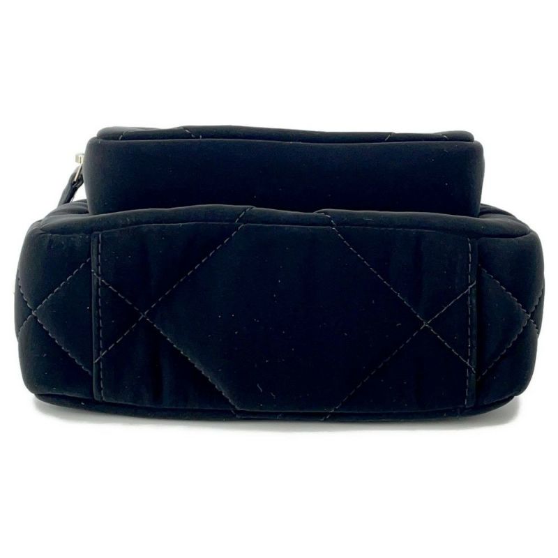 シャネル チェーンショルダーバッグ マトラッセ ココマーク ココネージュ チェーンクラッチ CHANEL 2way 黒