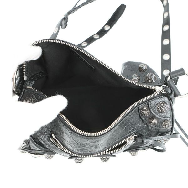 バレンシアガ ショルダーバッグ ル カゴール シリンダー レザー 771716 BALENCIAGA バッグ 黒