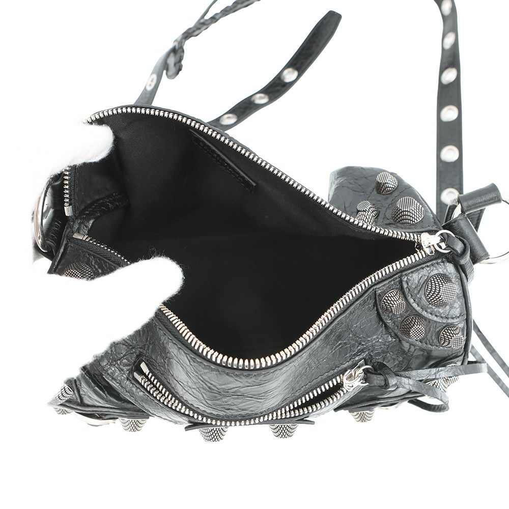 バレンシアガ ショルダーバッグ ル カゴール シリンダー レザー 771716 BALENCIAGA バッグ 黒