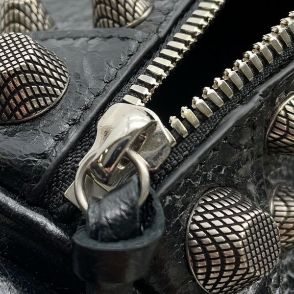 バレンシアガ ショルダーバッグ ル カゴール シリンダー レザー 771716 BALENCIAGA バッグ 黒