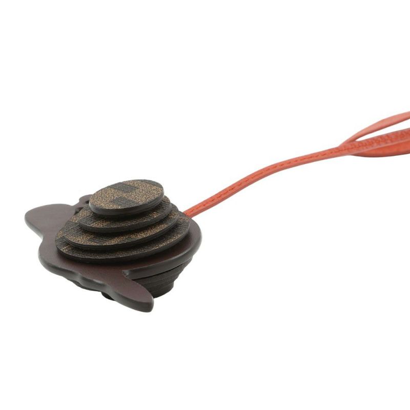 フェンディ バッグチャーム カタツムリ FF レザー FENDI チャーム