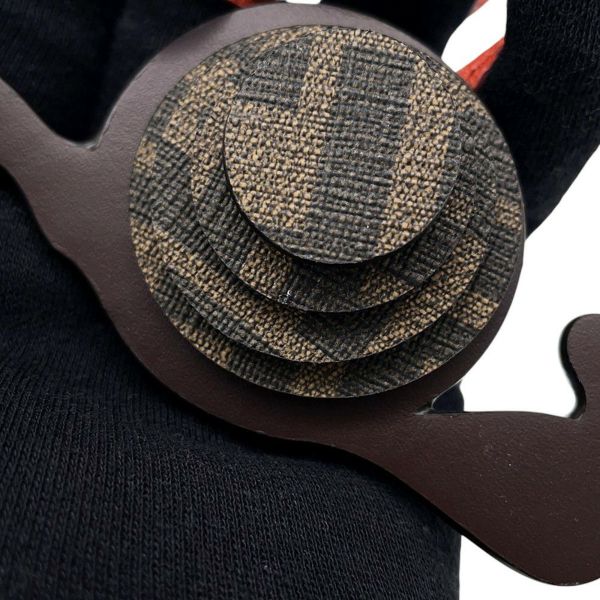 フェンディ バッグチャーム カタツムリ FF レザー FENDI チャーム