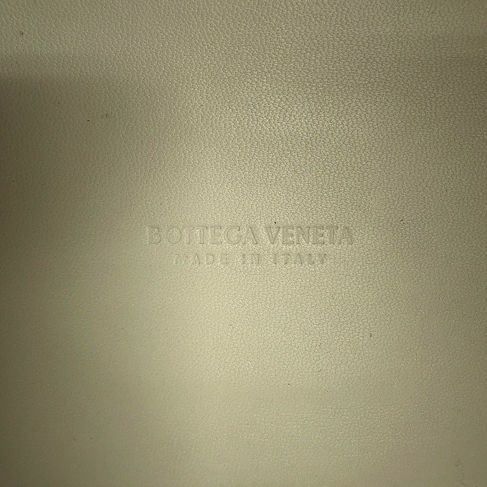 ボッテガヴェネタ トートバッグ マキシイントレチャート アルコ ミディアム 609175 BOTTEGA VENETA 黒 白