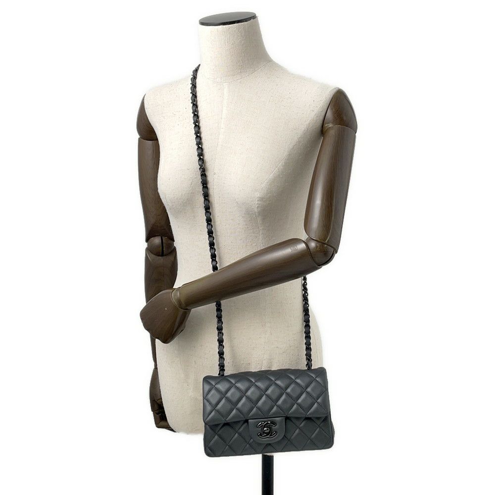 シャネル チェーンショルダーバッグ ココマーク ミニ フラップ ラムスキン A69900 CHANEL 黒