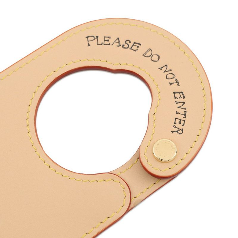 ルイヴィトン バッグチャーム モノグラム スリーピング キャット ドアサイン M02947 LOUIS VUITTON