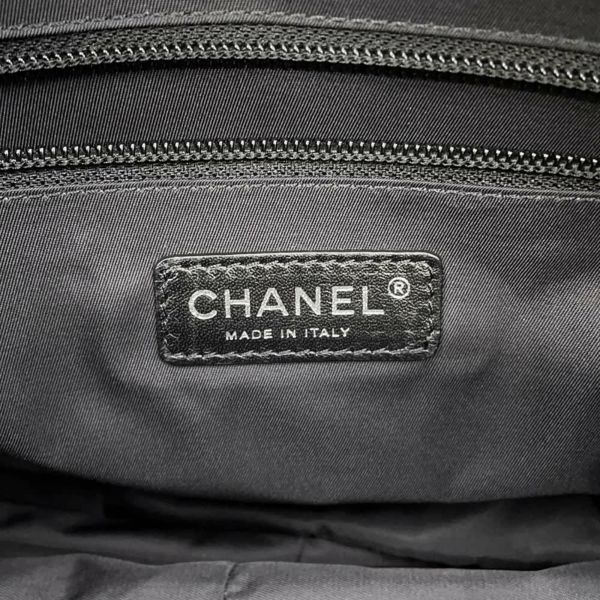 シャネル ショルダーバッグ ニュートラベルライン メッセンジャーバッグ ナイロン/レザー CHANEL 黒