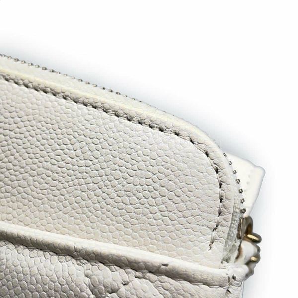 シャネル チェーンショルダーバッグ フラップ フォンケース マトラッセ ココマーク キャビアスキン AP2096 CHANEL 白