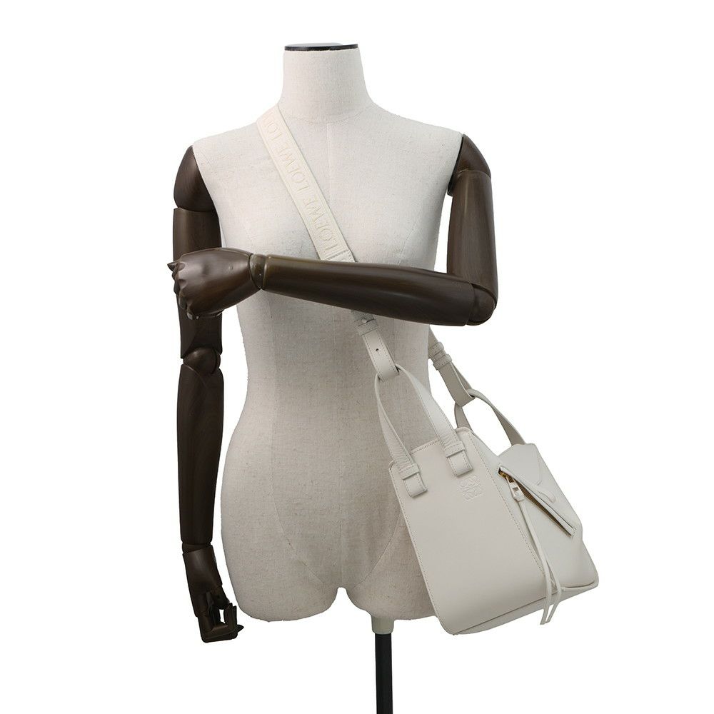 ロエベ ハンドバッグ ハンモック コンパクト レザー A538H13X07 LOEWE 2way 白